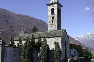 Chiesa romanica di San Maurizio, vista laterale