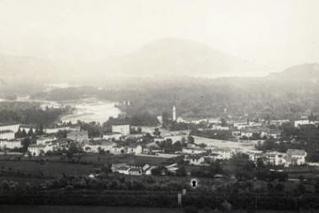 Vista da Casale Corte Cerro nei primi anni del 1900